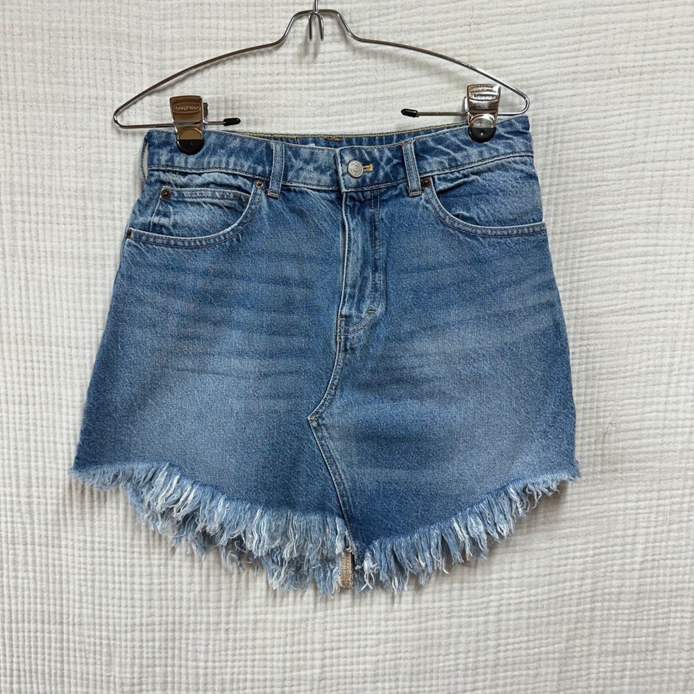 Free People We The Free Skirt Womens 28 Blue Denim Bailey Blue Fray Hem Mini